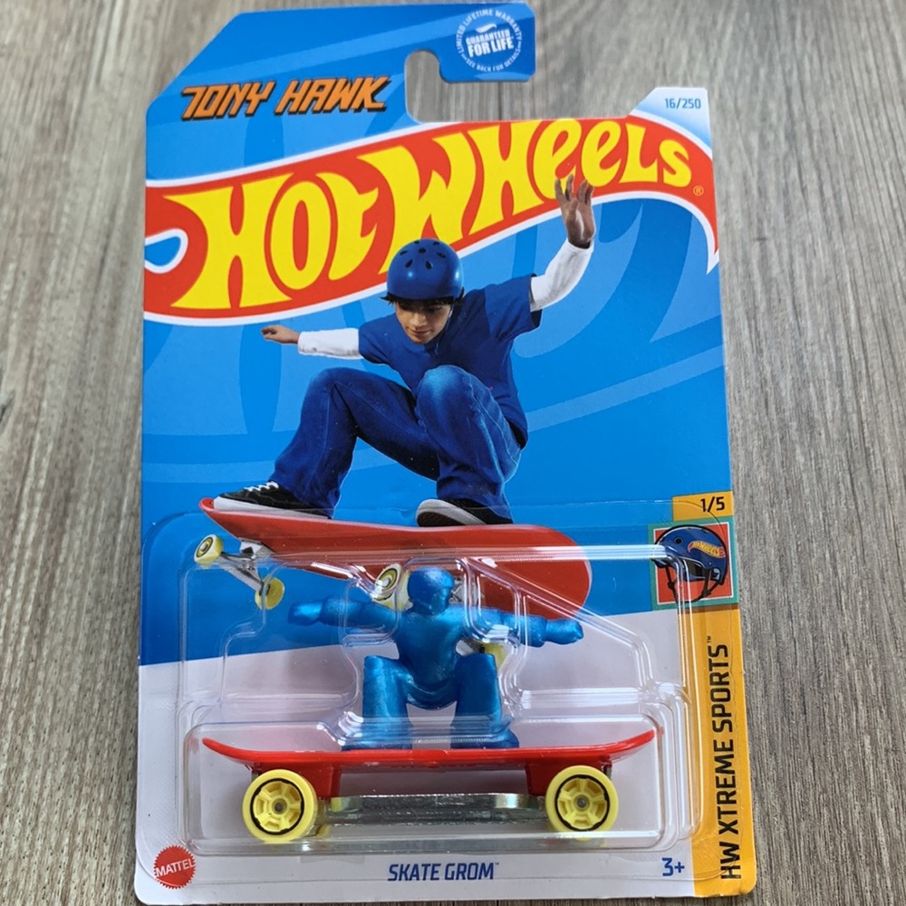 Hot Wheels Tony Hawk Skate Grom Skeleton Bird Board Skateboard Hotwheels Car New